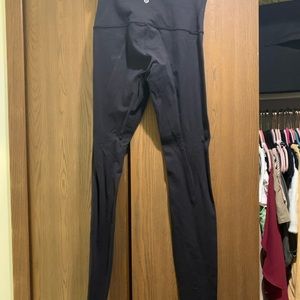 Black lululemon leggings